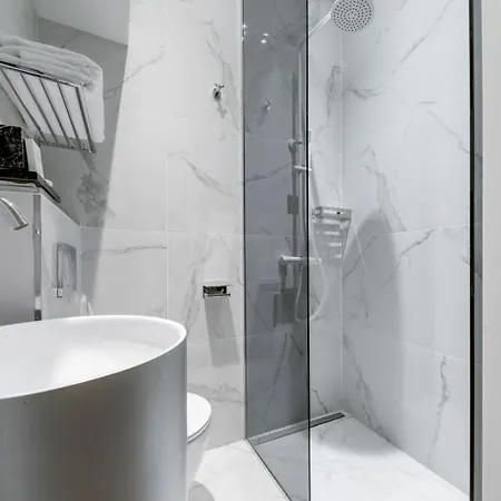 Bluestay 74 - Superb Parijs